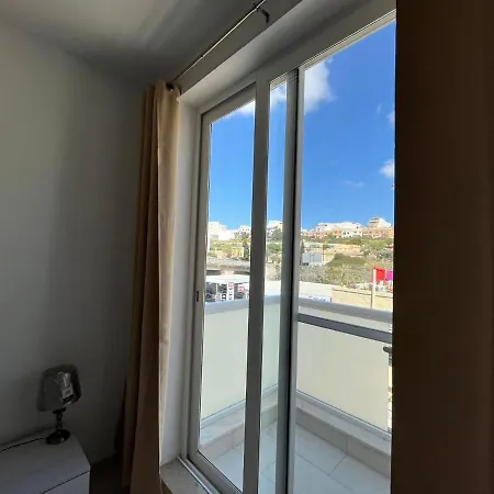 Lovely 3 Bedroom Apartment Saint Julian's