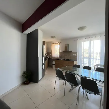 Lovely 3 Bedroom St. Julian's